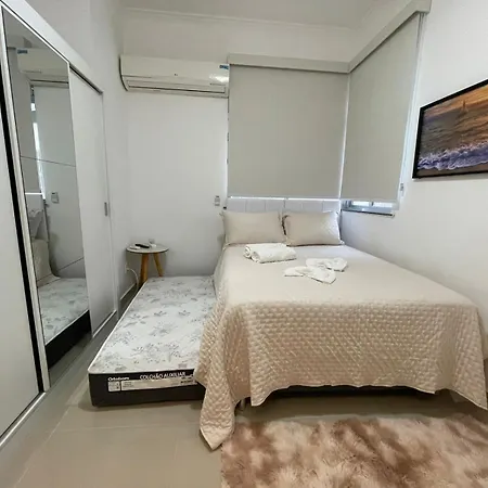 Beautiful Copacabana Beach House Na Quadra Da Praia Rio de Janeiro Exterior photo